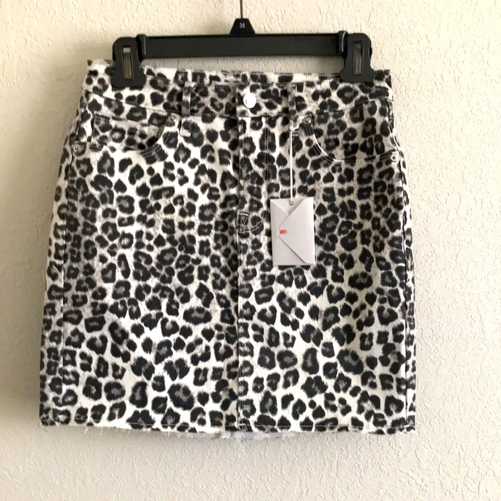 Good American- mini leopard denim skirt - Picture 1 of 7